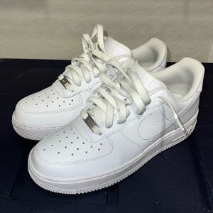 Women’s Nike Air Force 1 in white. Size 8.5